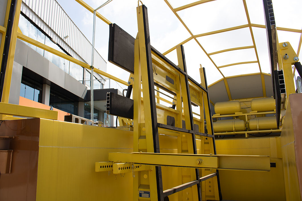 Mini In Loader Labor em operação