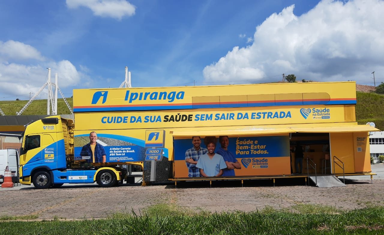 Unidade móvel de saúde em operação externa