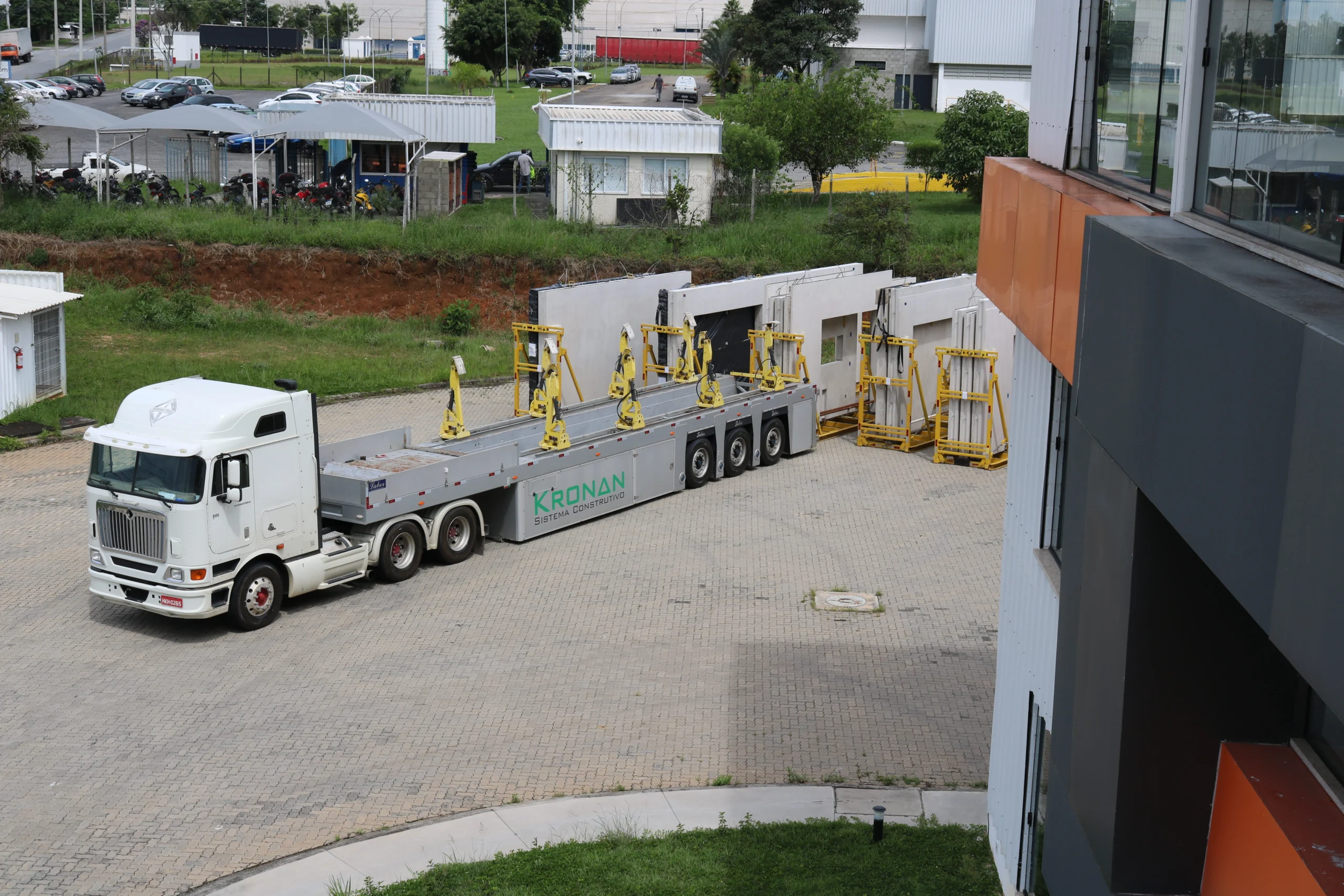 Miniatura de semirreboque Inloader no projeto Kronan